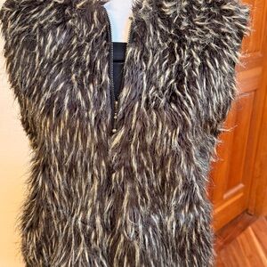 Women's Faux Fur Vest - Black and Gray